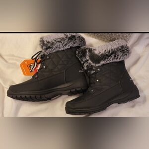 Women's Black Winter Boots with Faux Fur